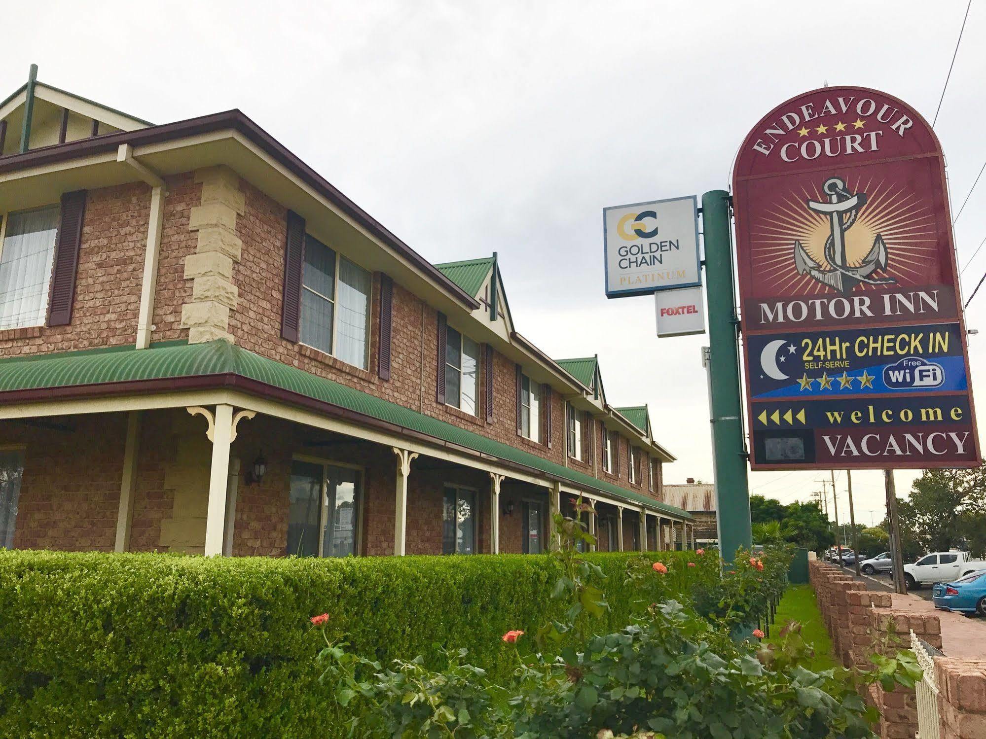 Endeavour Court Motor Inn Ντούμπο Εξωτερικό φωτογραφία